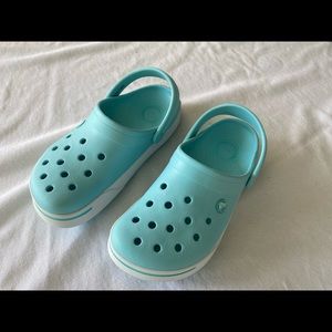 Women’s Crocs Size 8